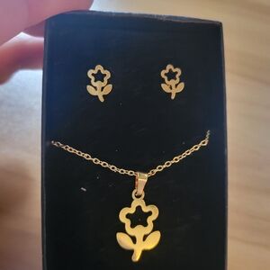 🌹Buy 1 Get 1 Free🌹 Stainless Steel  Flower Necklace and Earring Set